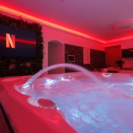 Casa Amor & Spa, Appartement Suite Jacuzzi & Piscine Chauffee Montfort-sur-Argens Extérieur photo