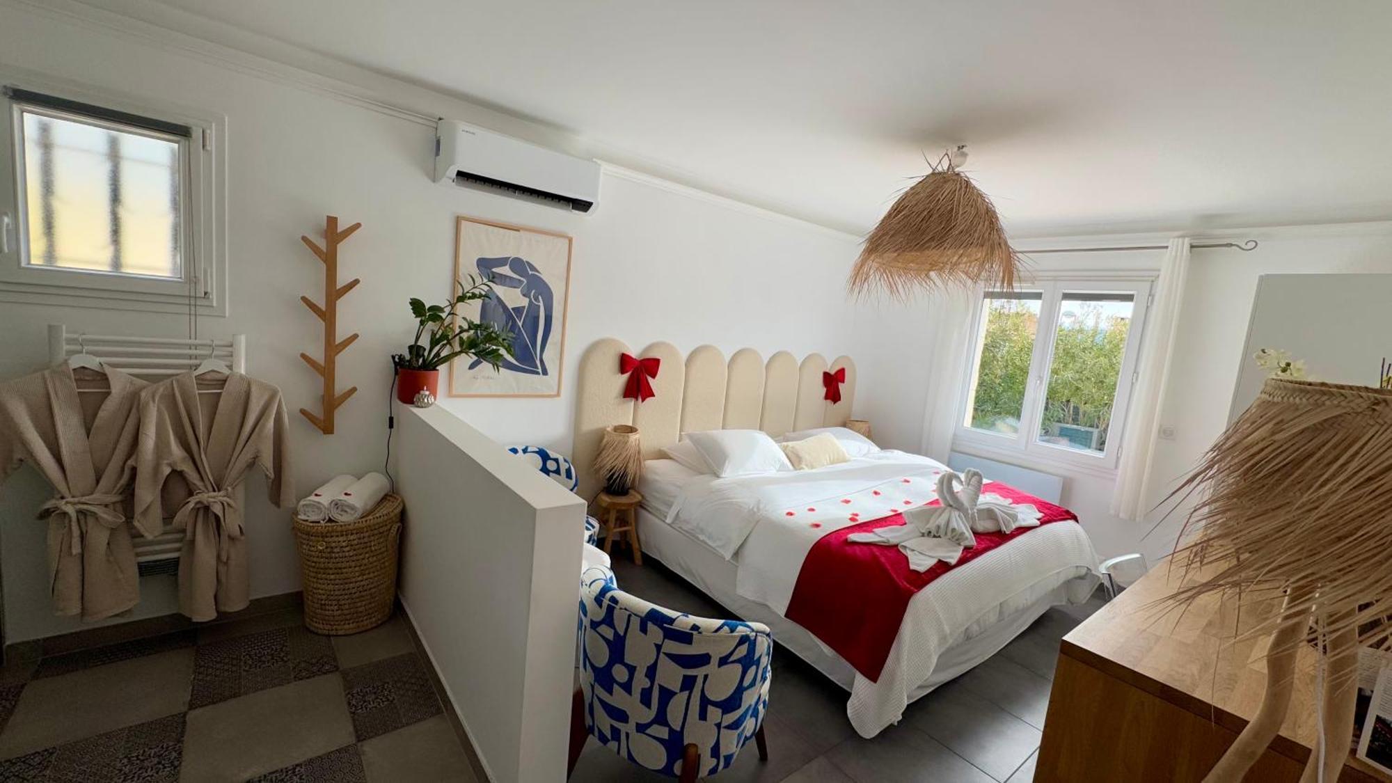 Casa Amor & Spa, Appartement Suite Jacuzzi & Piscine Chauffee Montfort-sur-Argens Extérieur photo