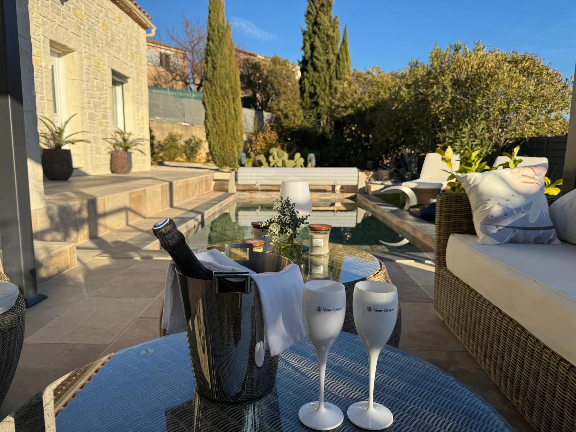 Casa Amor & Spa, Appartement Suite Jacuzzi & Piscine Chauffee Montfort-sur-Argens Extérieur photo
